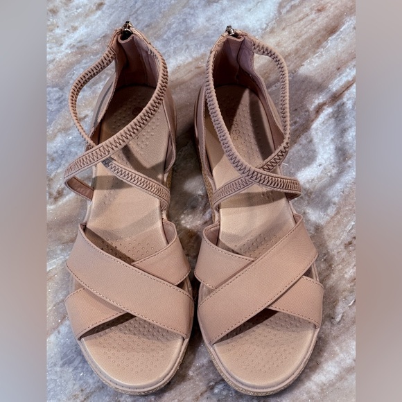 Women’s BZees Bali Sand Wedge Sandal- taupe. Size 8.5 - Picture 5 of 7